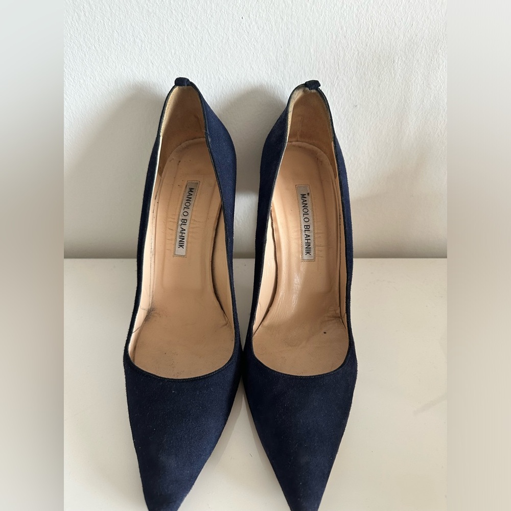 Manolo Blahnik BB Suede Pumps Pointed Toe Navy Stiletto 39